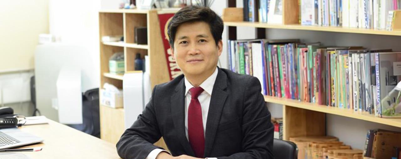 김영준 교수님 사진